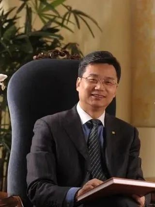 DƬ